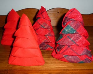 pliage serviette sapin de noel