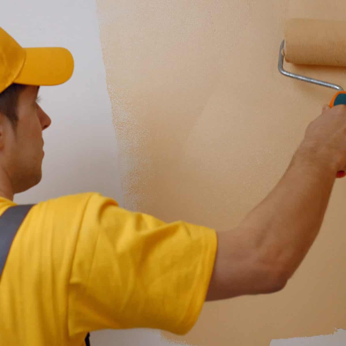 Enlever de la peinture plastifiée sur un mur : Conseils & astuces