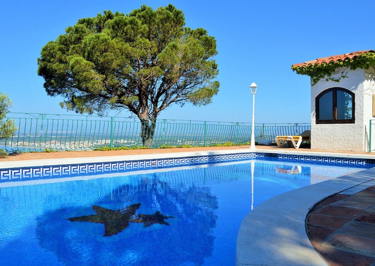 construction d’un abri de piscine