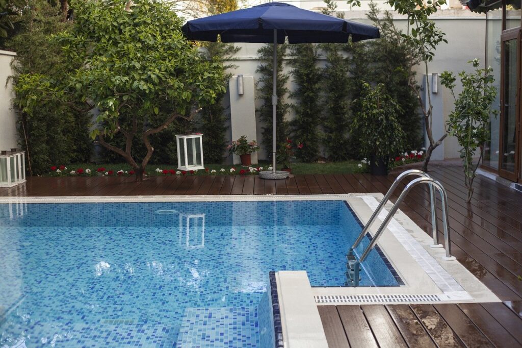 différents types d’abris de piscine