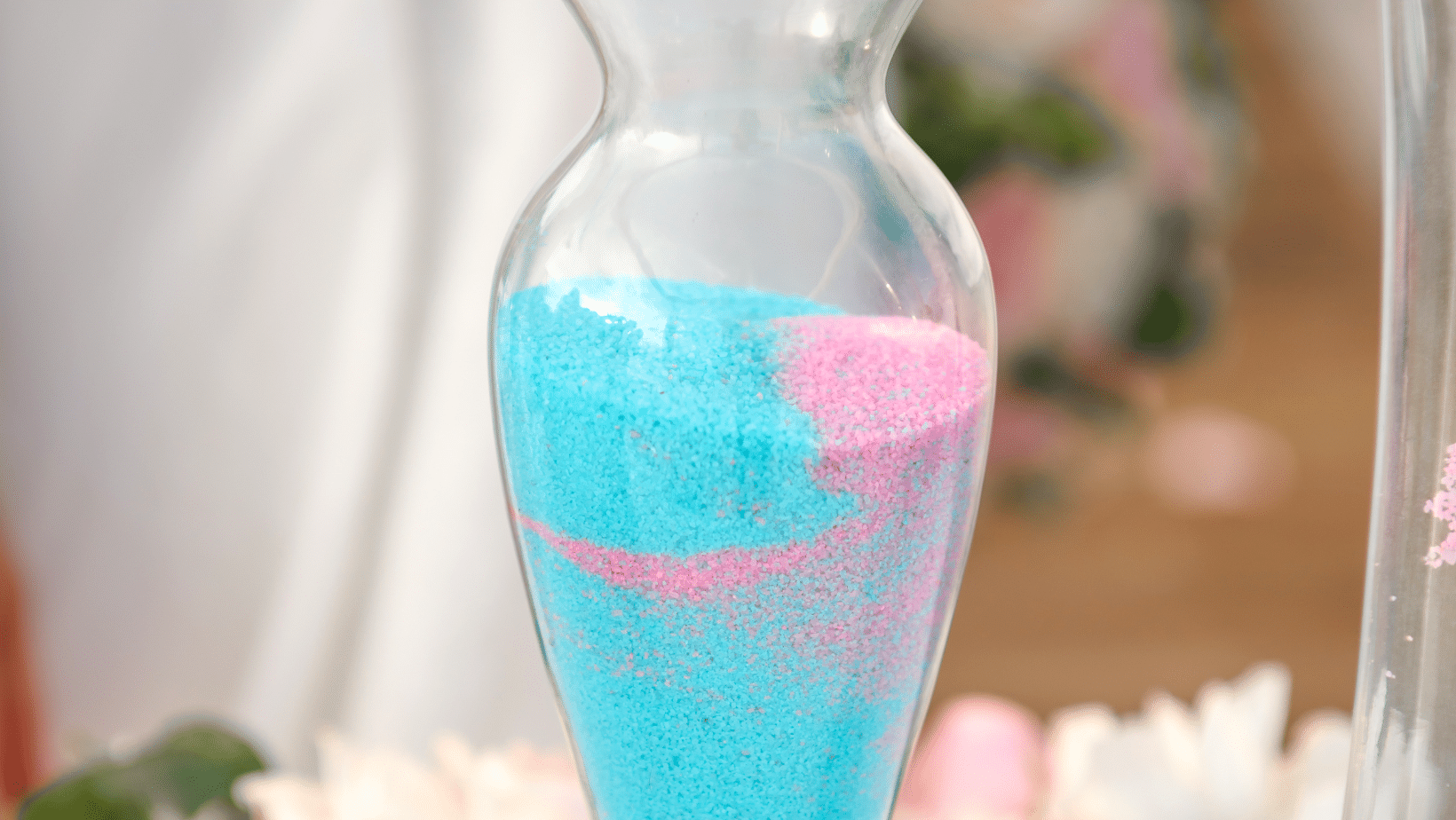 Décorer un vase transparent avec du sable, comment faire - Avant Gardening