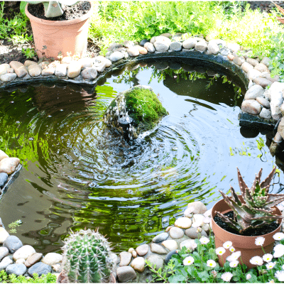fontaine de jardin en pierre