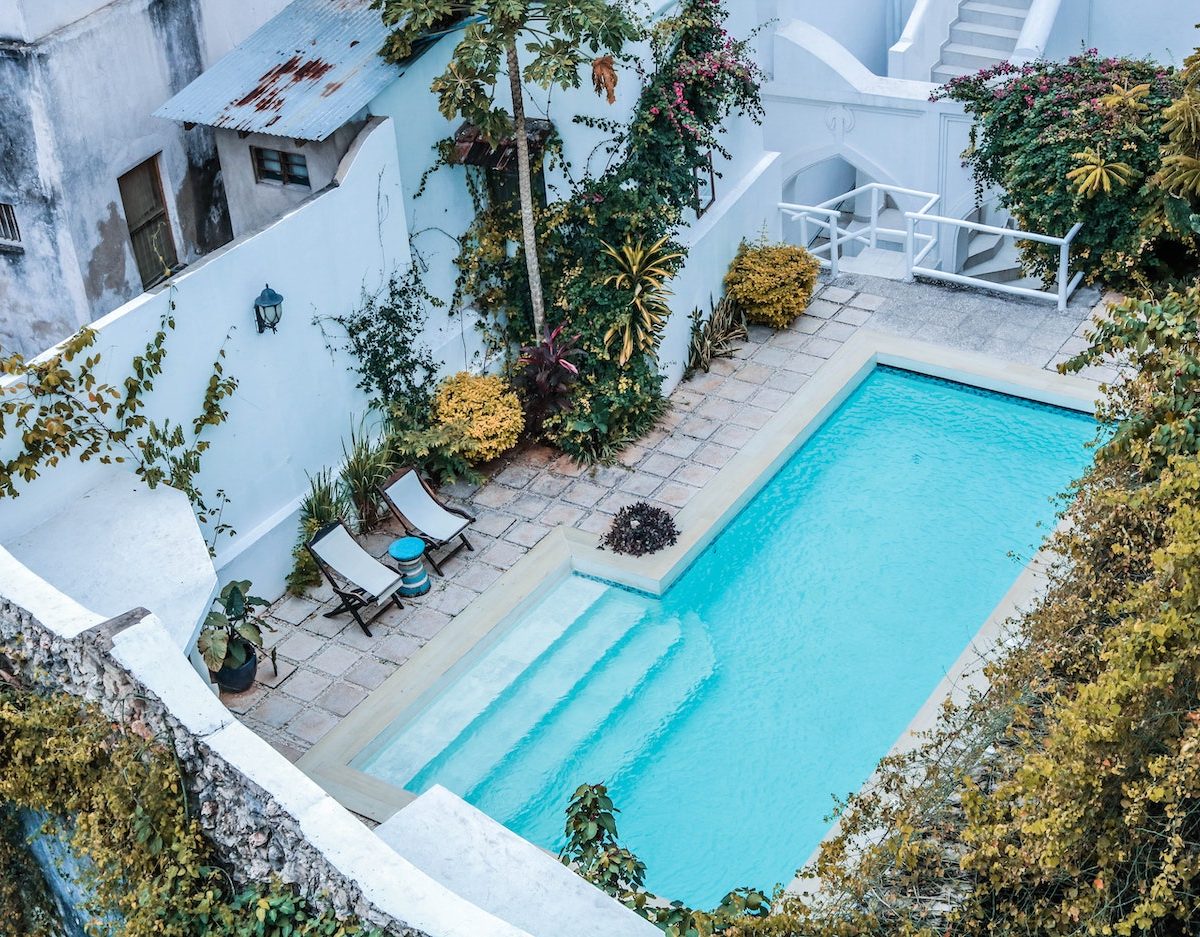 Trouver la forme et le style parfaits pour votre piscine