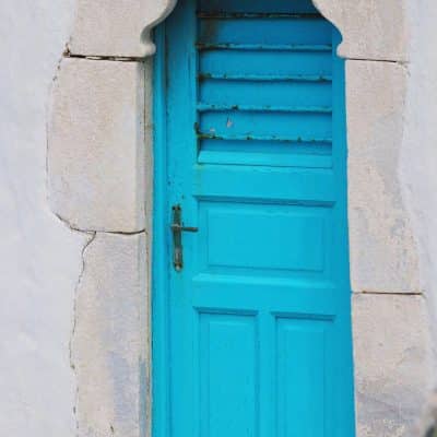 Remplacement de sa porte d'entrée : quels critères retenir en 2024 ?