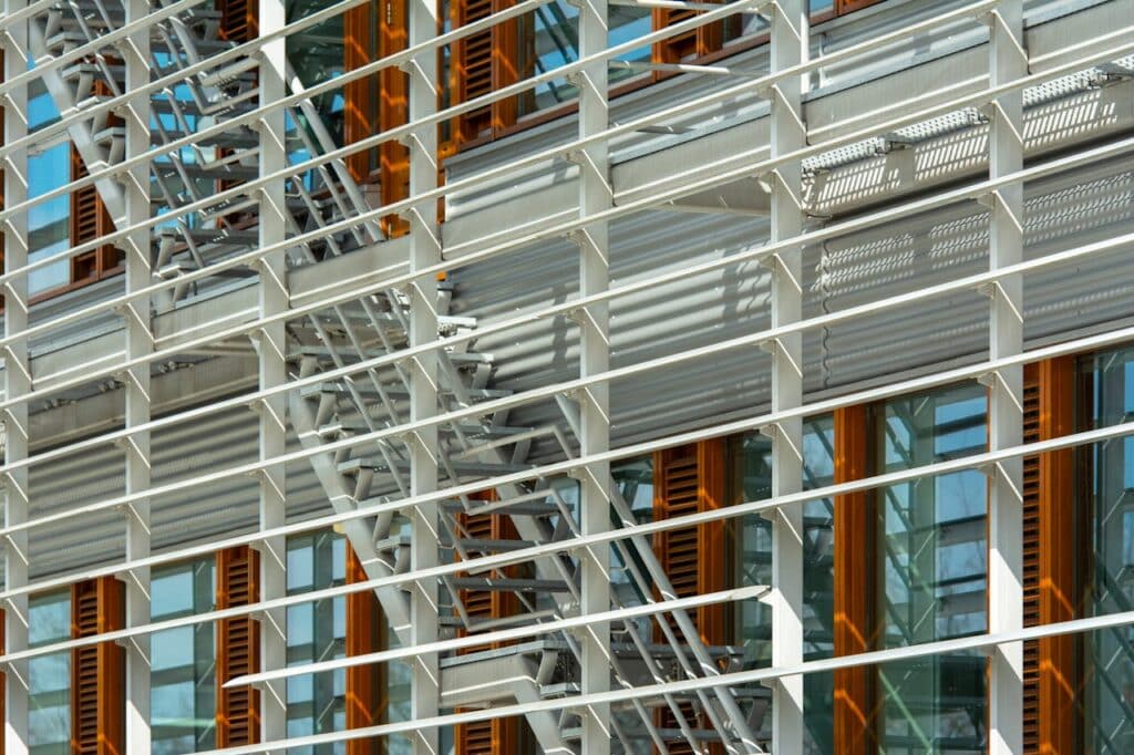 La menuiserie aluminium se distingue par une variété de caractéristiques