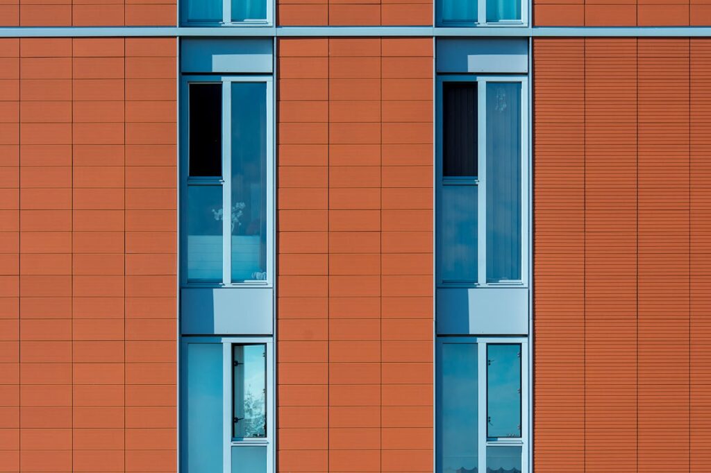 les volets en aluminium n'ont rien à envier à leurs homologues en bois