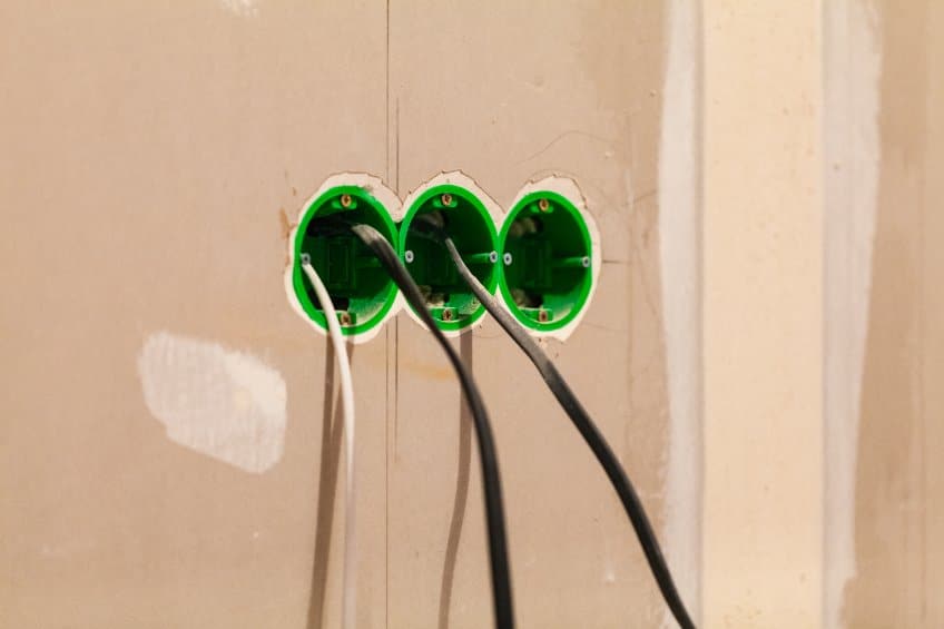 Comment réussir à sélectionner la goulotte électrique idéale