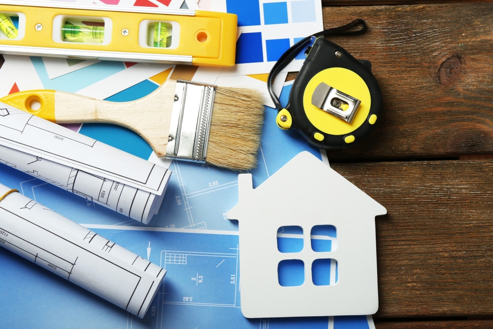 Après avoir stabilisé la structure du bâtiment