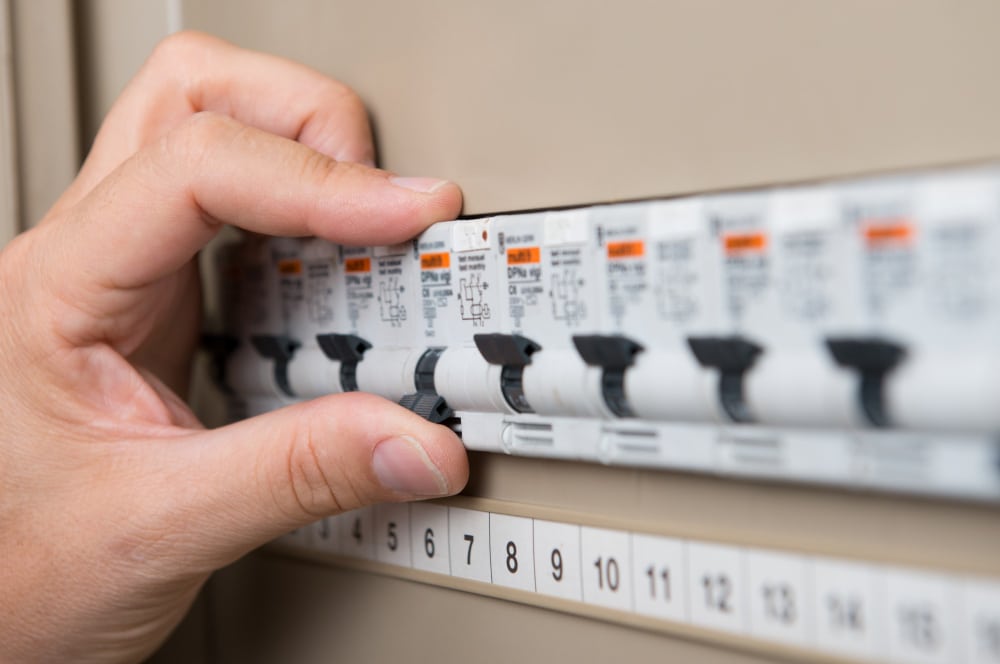 Comment choisir un interrupteur-sectionneur modulaire
