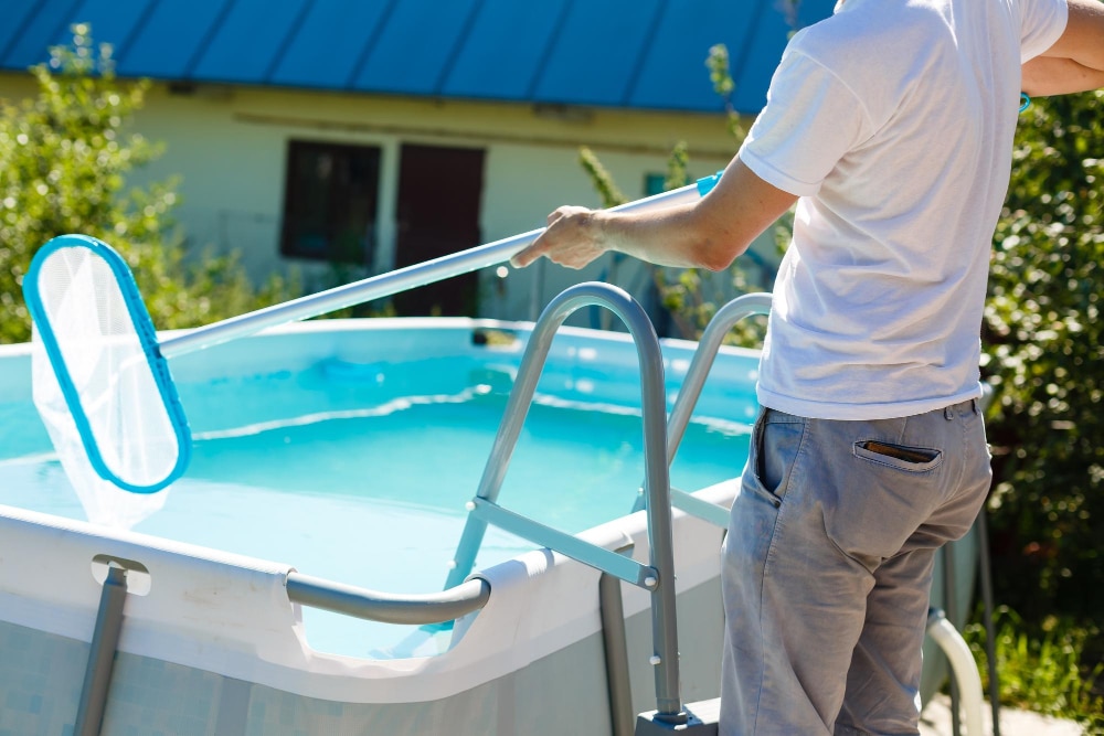Les étapes à suivre pour vider sa piscine proprement