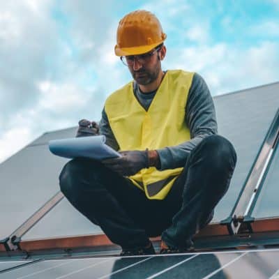 Un installateur RGE est-il obligatoire pour des panneaux solaires
